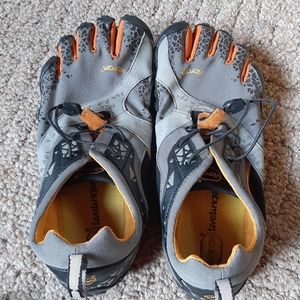 Men's Vibram Shoes